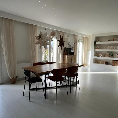Maison Familiale, Belle Et Moderne Proche De Versailles Et Thoiry Maule Luaran gambar