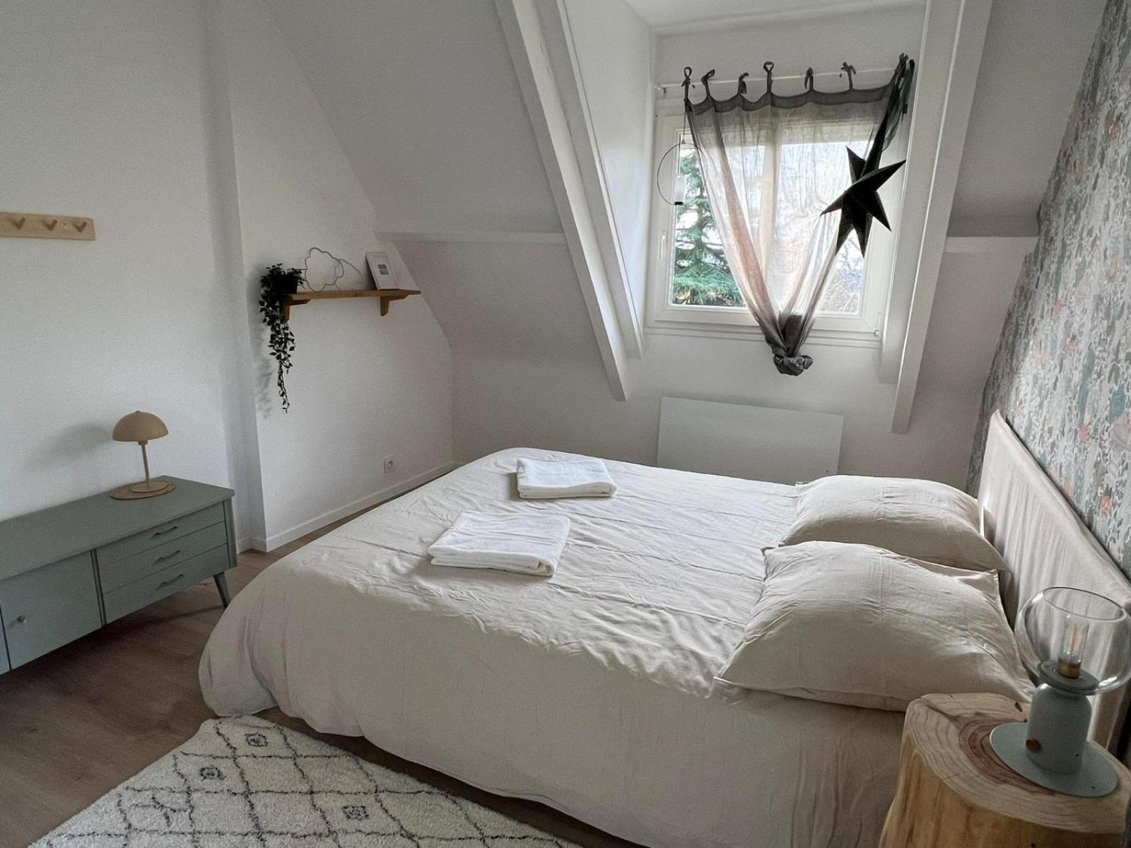 Maison Familiale, Belle Et Moderne Proche De Versailles Et Thoiry Maule Luaran gambar