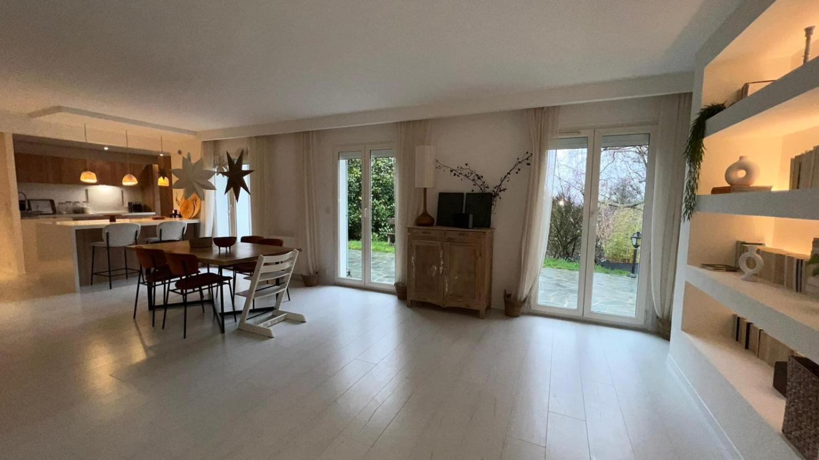 Maison Familiale, Belle Et Moderne Proche De Versailles Et Thoiry Maule Luaran gambar